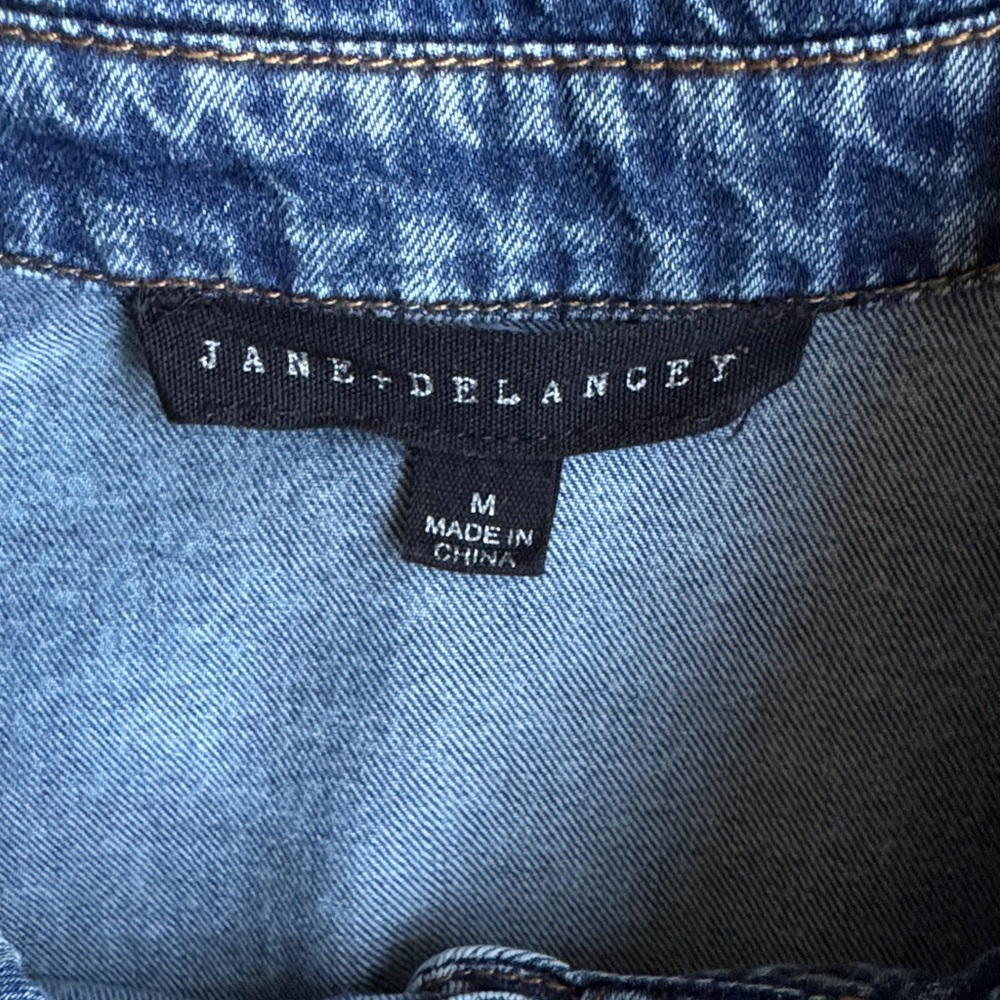 Jane & Delancey Blue Denim Button-Down Shirt Jacket ~ Sz M - Picture 3 of 12